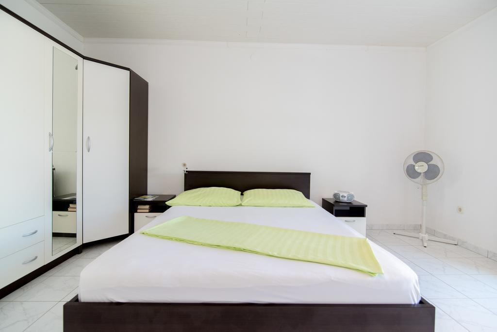 Apartments Veve Постіра Екстер'єр фото